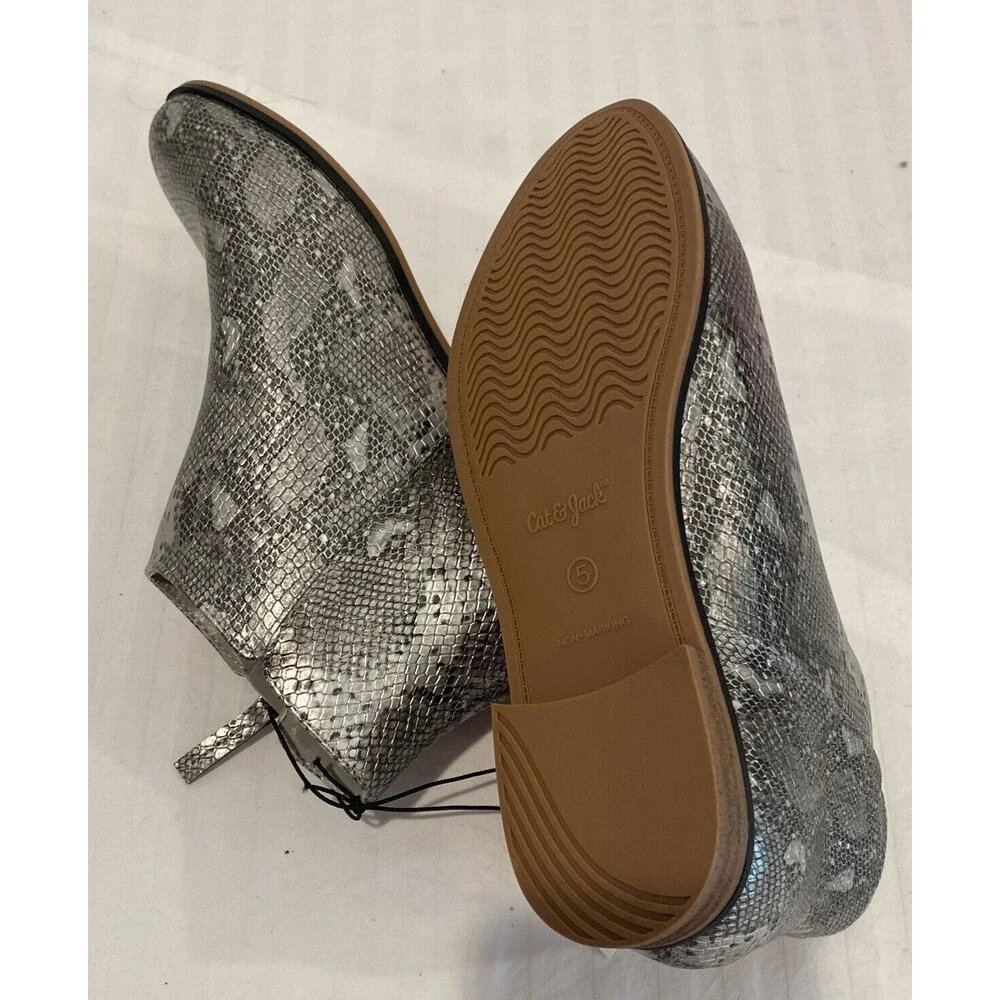 Girls' Judi Snake Print Ankle Booties Cat & Jack GRAY SILVER size 5 youth
